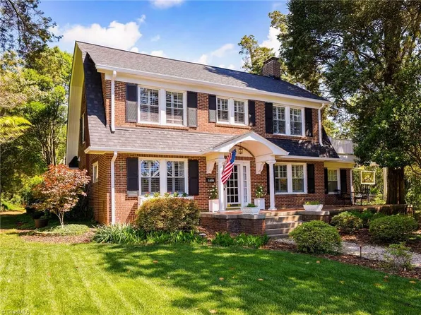 1406 W Cornwallis Dr, Greensboro, NC 27408