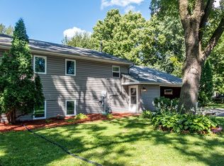 1603 Sharon Dr, Mankato, MN 56003