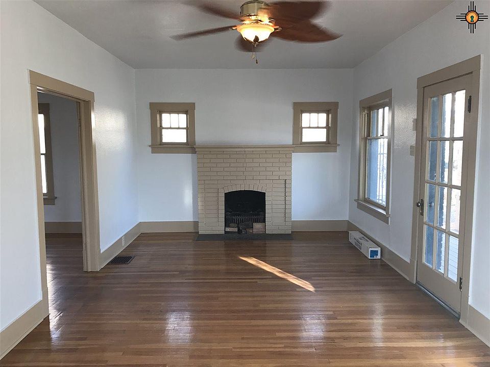 1st image of 214 W Green Ave
