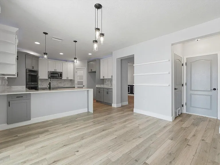 9012 Orange Blossom Loop — Photo 22