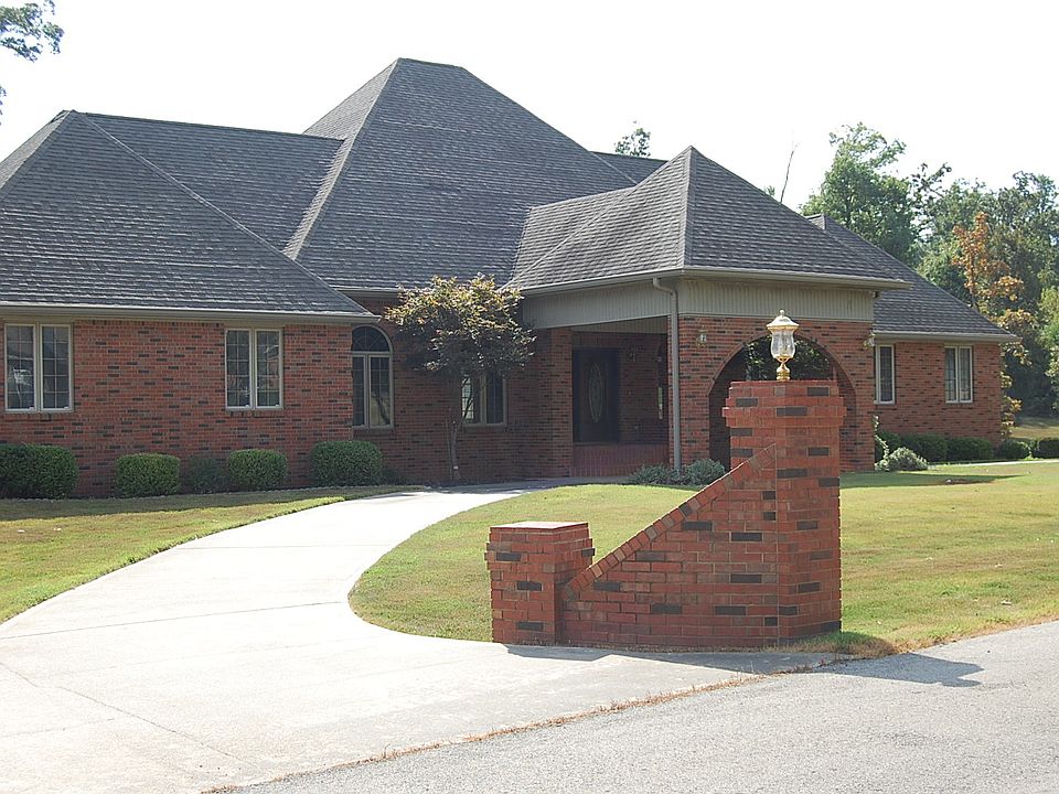 1st image of 6770 Brown Ln