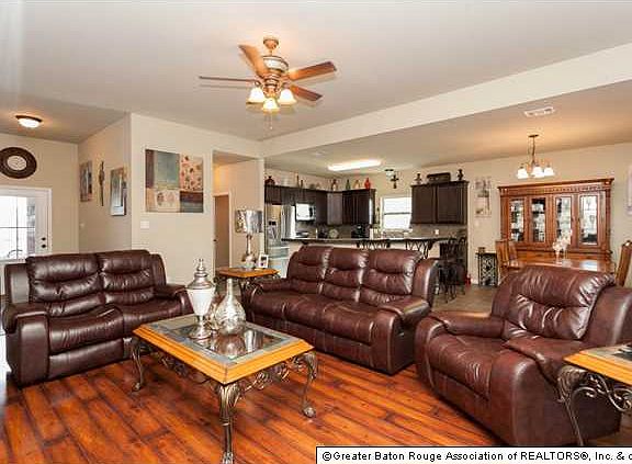 4th image of 15507 Timberstone Dr