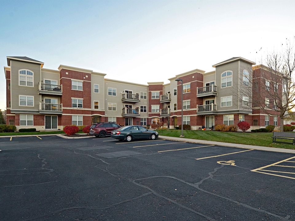 1st image of 5198 Sassafras Dr Unit 113