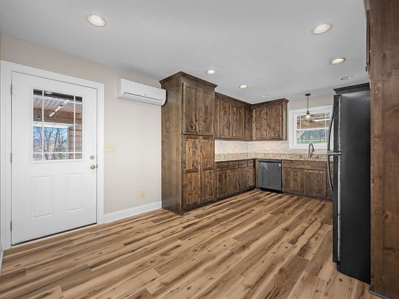 14th image of this home