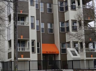 3911 California Ave SW APT 104, Seattle, WA 98116