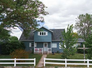 242 E 14th St, Imperial, NE 69033