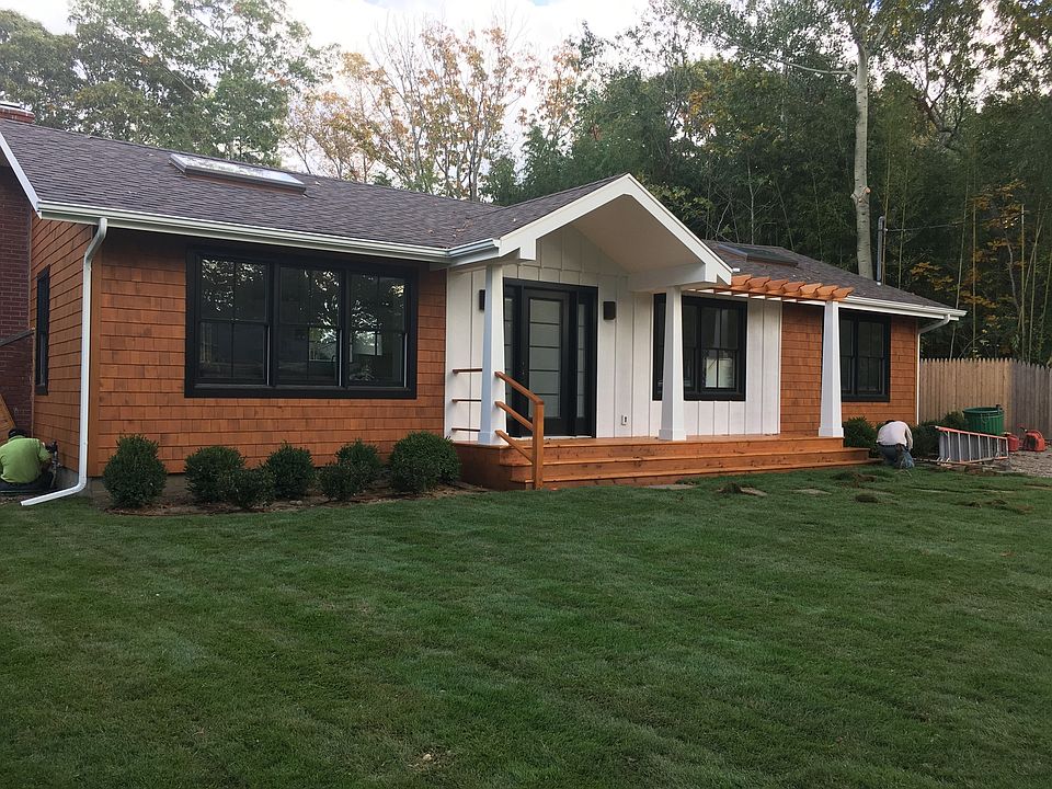 1st image of 30 Poplar St