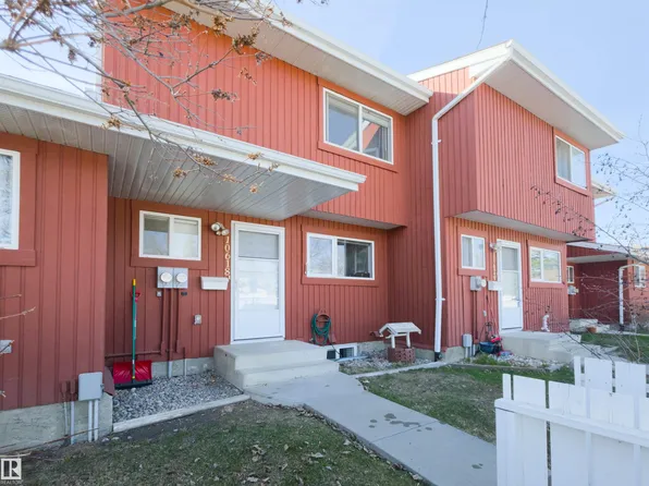 10618 Beaumaris Rd NW, Edmonton, AB T5X 3N4
