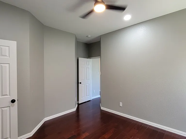 9726 Windy Hollow Dr — Photo 23
