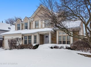 207 Thompson Blvd, Buffalo Grove, IL