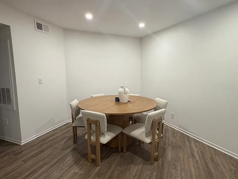 5805 Oak Bend Ln #207 — Photo 11