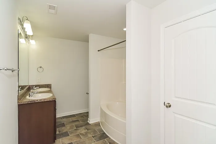 111 Winstead Cir — Photo 8