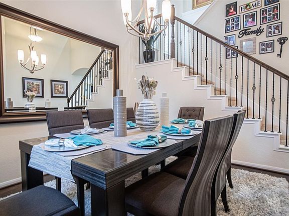 4th image of 1726 Dominion Heights Ln