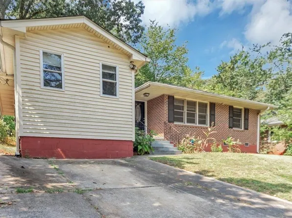 2907 Cloverhurst Dr, East Pt, GA 30344
