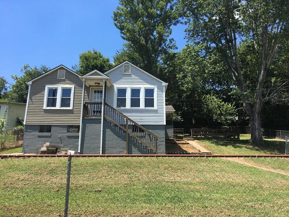 1st image of 1119 England Dr