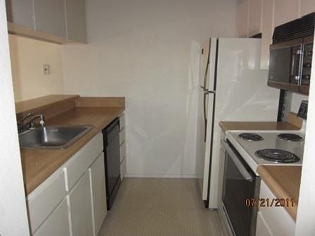 2nd image of 8107 Shelter Creek Ln