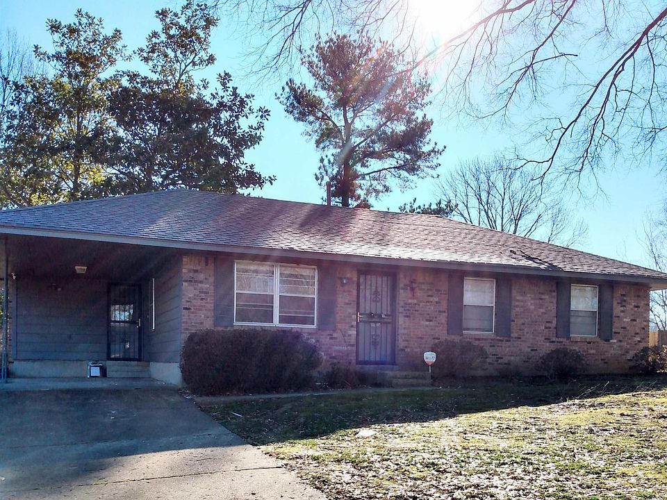 1st image of 3774 Naylor Dr