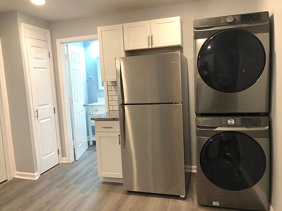 5th image of 206 Howard St #1