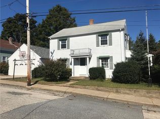 43 Harris Ave, West Warwick, RI 02893