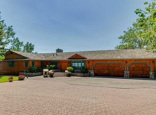 260097 NE Mountain Ridge Pl, Rocky View County, AB T4C 2Y1