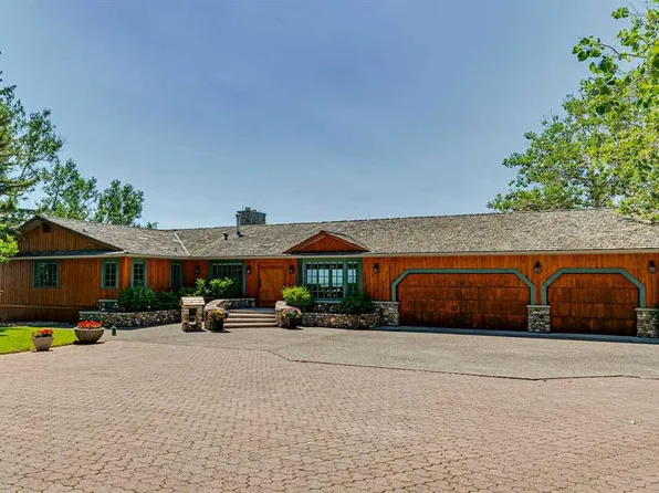 260097 NE Mountain Ridge Pl, Rocky View County, AB T4C 2Y1