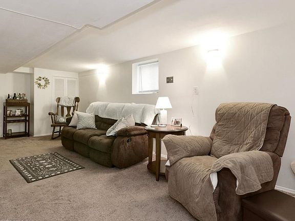4th image of 5546 N Marmora Ave #1