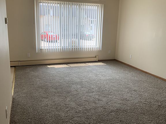 4th image of 45862 Cass Ave APT 2