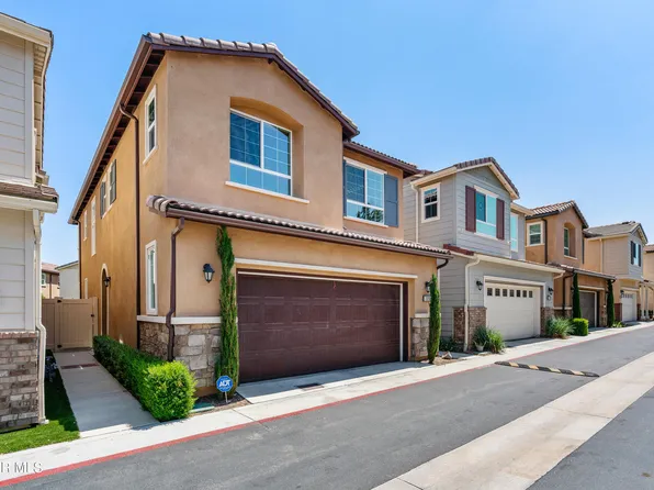 23208 W Canterbury Way, West Hills, CA 91307