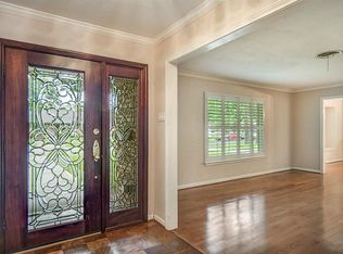 10726 Meadow Lake Ln, Houston, TX 77042