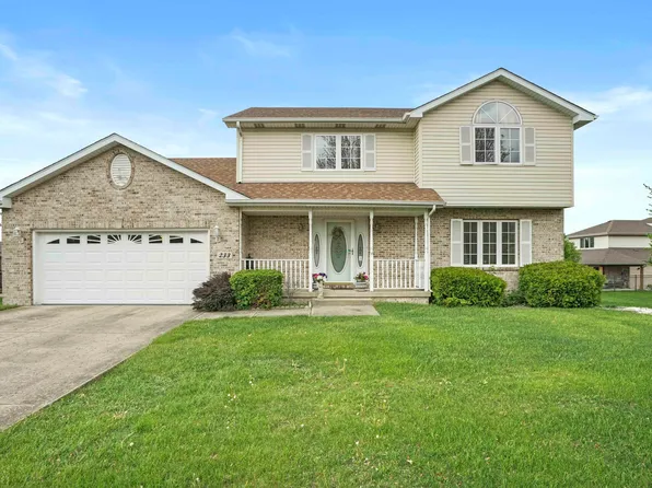 233 High Point Trl, Dyer, IN 46311