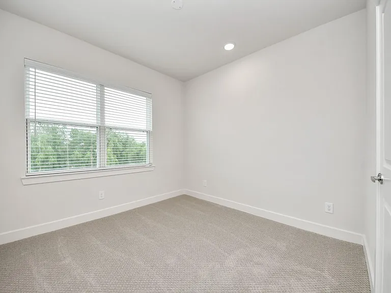 1514 Colonial Gorge Dr — Photo 23