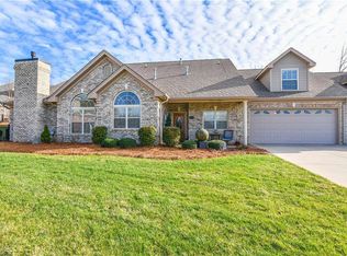 1427 Cawdor Ln, Kernersville, NC 27284