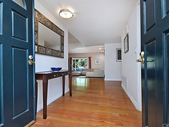 5th image of 16727 Gresham St