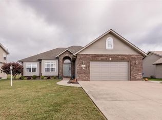 143 Independence Dr, Bethalto, IL 62010
