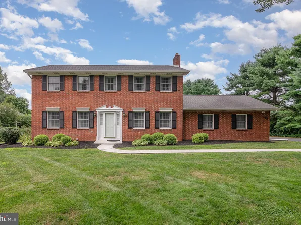 161 Brindle Rd, Mechanicsburg, PA 17055