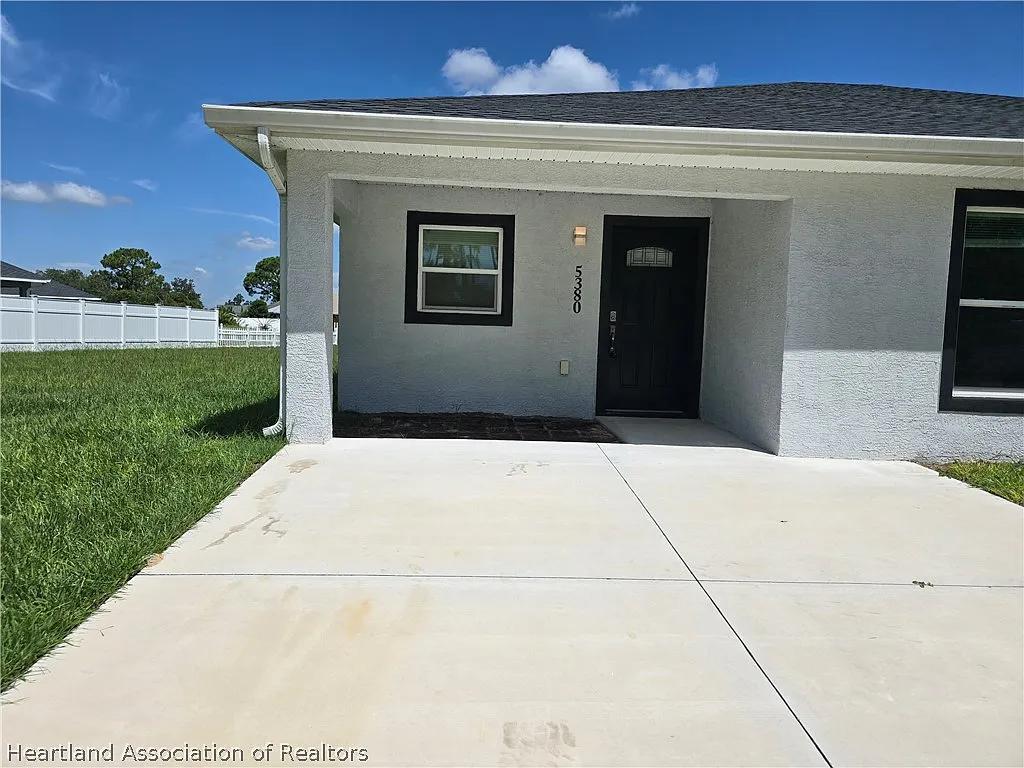 2 bed, 2.0 bath, 1006 sqft, $1,500 — Photo 1
