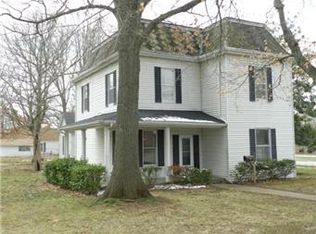 918 W Columbia St, Farmington, MO 63640
