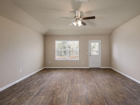 5th image of 3105 Blazeby Dr