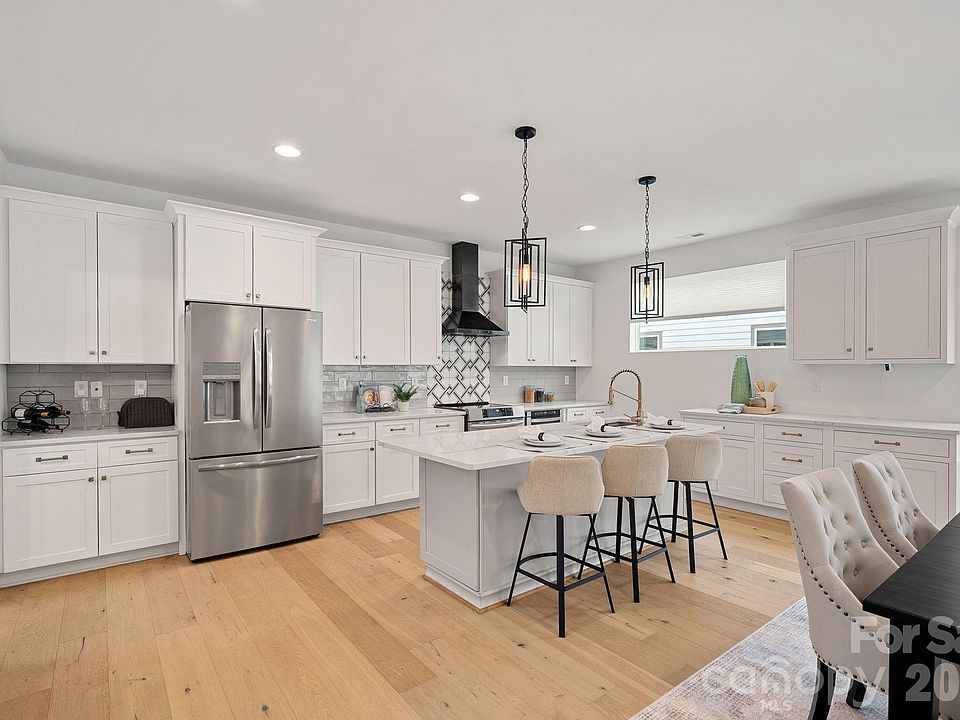 1st image of 306 Wesley Heights Way