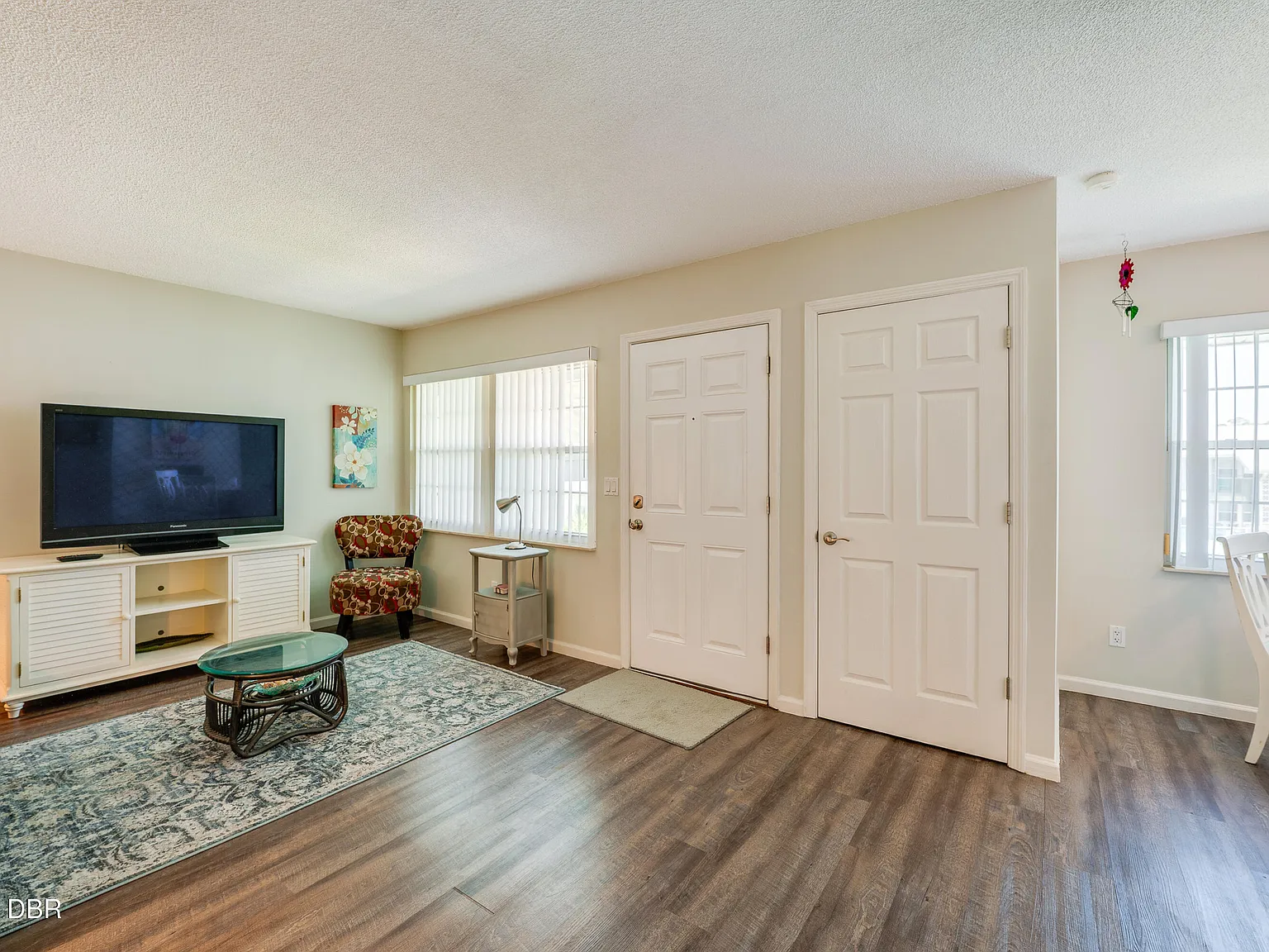 2 bed, 1.0 bath, 784 sqft, $1,350 — Photo 3