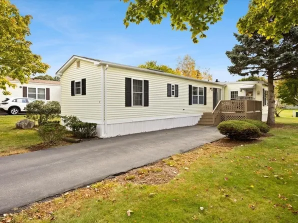 12 Patriot Rd, Taunton, MA 02780