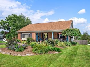 10 Quinn Dr, Holyoke, MA 01040