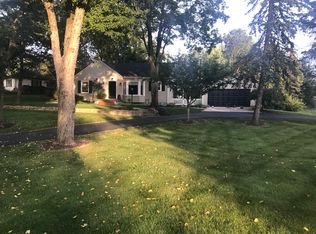 390 Forest Dr, Springfield, OH 45505