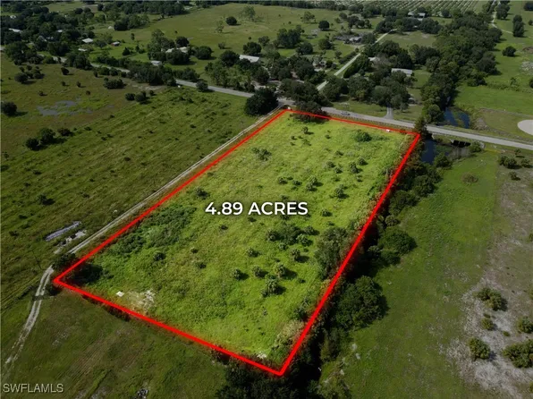 23960 N River Rd, Alva, FL 33920