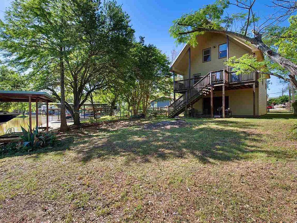 1st image of 235 Pierce Dr