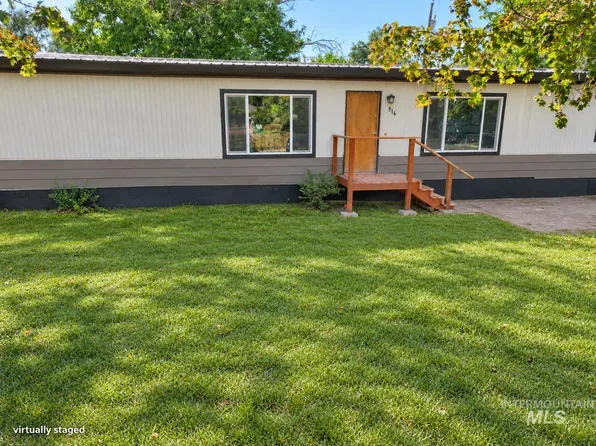 916 Victoria Ave, Fruitland, ID 83619