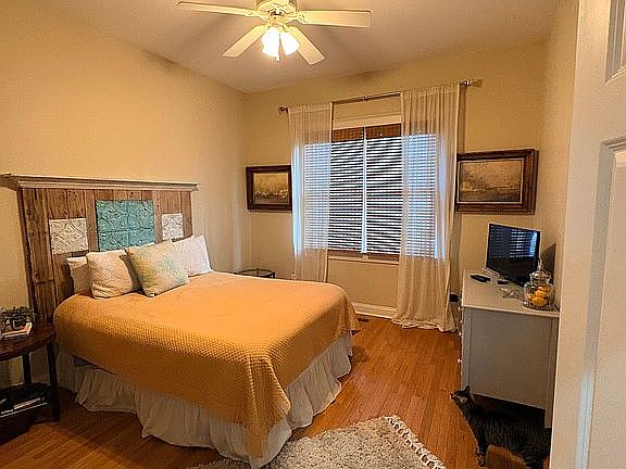 4th image of 8015 Reunion Rd