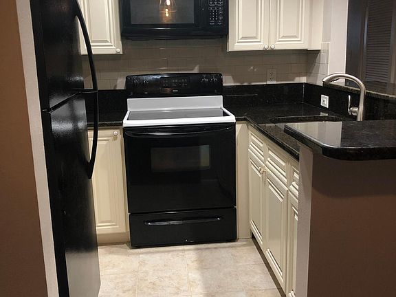 2nd image of 4035 S School Ave APT D6