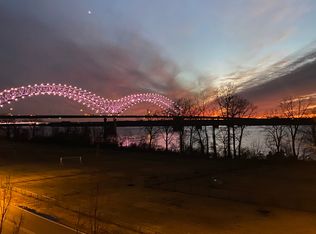 380 N Island Dr APT 313, Memphis, TN 38103