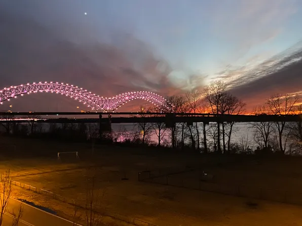 380 N Island Dr APT 313, Memphis, TN 38103